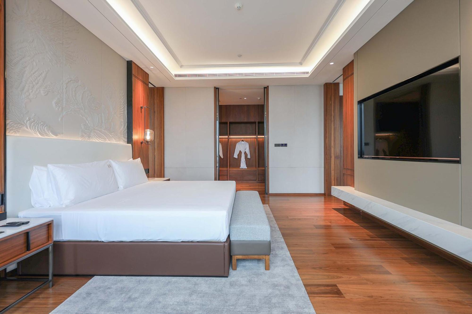 Vm Hotel Phnom Penh Exterior photo